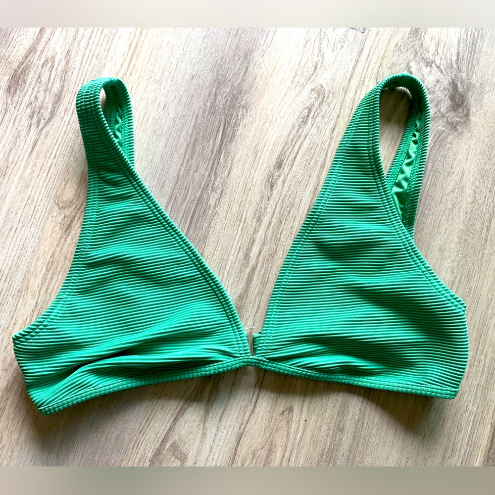 Billabong swim suit top